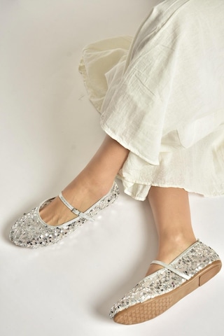 Fox Shoes Y250322040 Gümüş Kumaş Pullu Kadın Babet Gümüş