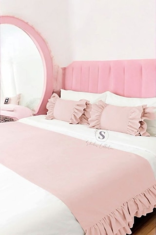 Yatak Runner & Iç Dolgulu Kırlent Seti Çift Kişilik Fırfırlı Toz Pembe Pembe