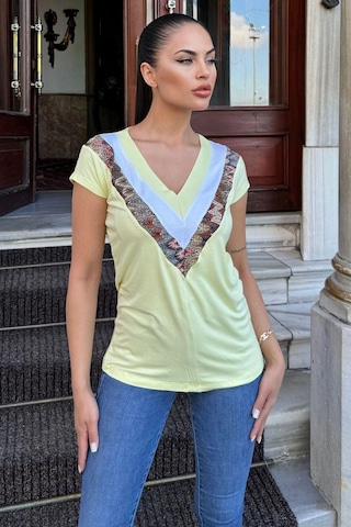 Kadın Sarı V Yaka, Kısa Kol, Color Block Detaylı, Terletmez Dokulu Kumaş, Salaş Bluz, Tshirt Sari