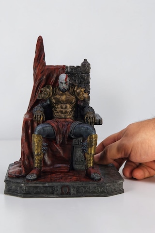 God Of War Tahtta Oturan Zırhlı Kratos Figür 20 Cm Koleksiyon Figürü