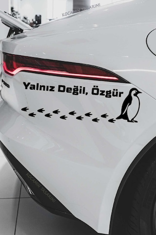 Nihilist Penguen Sticker Yalnız Değil Özgür Penguen Araba Stickerı Siyah Oto Kaput Yazı Sticker 40 Cm