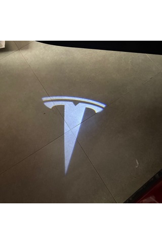Tesla Model Y İçin Uyumlu Kapı Altı Aydınlatma Seti T Logo