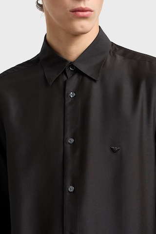 Emporio Armani İpek Karışımlı Regular Fit Klasik Yaka Gömlek Erkek Gömlek Em001537 Af17293 Uc001 Siyah SİYAH