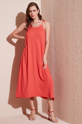 Lela Regular Fit Ip Askılı Uzun Bayan Elbise 5865732 Nar Çiçeği