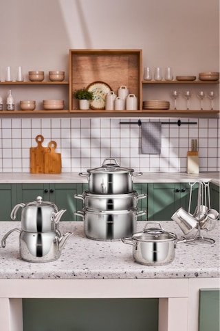 Karaca  Belgrad İndüksiyon Tabanlı 15 Parça Çelik Çeyiz Seti