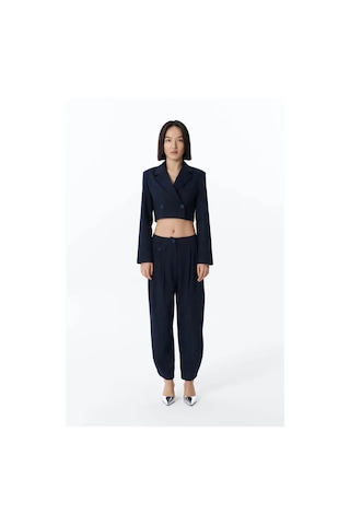 Quzu Vatka Detaylı Crop Lacivert Kadın Blazer Ceket 51287 Lacivert