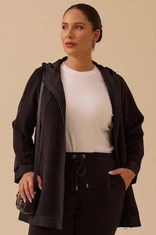 Kadın Büyük Beden Kapüşonlu Fermuarlı Kap - Siyah Siyah