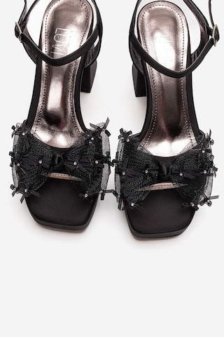 Luvishoes Marısol Siyah Saten Taşlı Fiyonklu Kadın Topuklu Ayakkabı