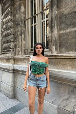 DefyModa Kadın Modern Kayık Yaka Büzgülü Bluz Yeşil