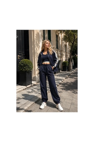 Kadın Lacivert Spor Takım Şerit Detaylı Crop, Oversize Ceket Ve Lastikli Bağcıklı Pantolon - 2322 S