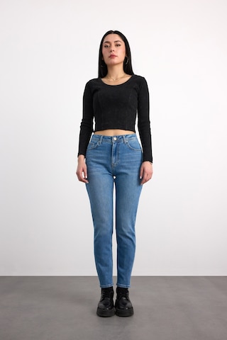 23030-73603 Kadın Mom Fit Hıgh Rıse Tapered Leg Denim Pantolon 23030-73603 Buz Mavi
