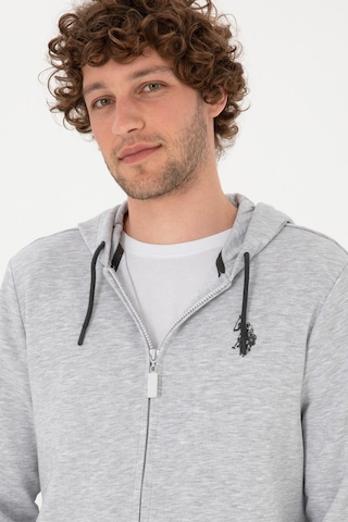 U.S. Polo Assn. Erkek Regular Fit Açık Gri Örme Hırka 50313748-VR001