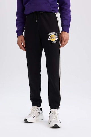 DeFactoFit NBA Los Angeles Lakers Kalın Jogger Eşofman Altı Standart Fit Cepli D8491AX25SPBK81