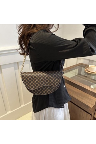 Siyah Yogodlns Kadın Eyer Omuzdan Askili Çanta Taşınabilir Kadın Debriyaj Çanta Çanta Crossbody Çanta Moda Bayanlar Küçük Postacı Çantası Siyah