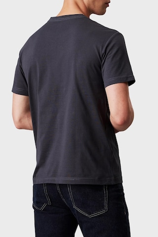 Calvin Klein Erkek T Shirt J30j320199 0gm Siyah SIYAH Siyah