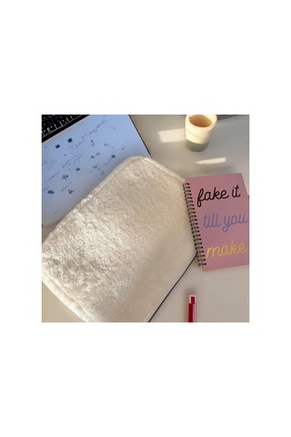 Toscase Beyaz 13-13.3-14 Inch Peluş Apple Uyumlu MacBook, Peluş Laptop Çantası Beyaz Beyaz
