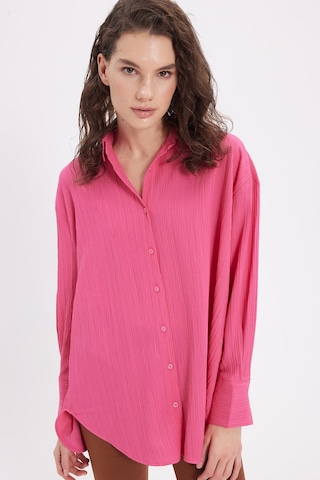 Tudors Kadın Oversize Geniş Kesim Bürümcük Pens Detaylı Uzun Kollu Dokulu Pembe Gömlek-38810 Pembe