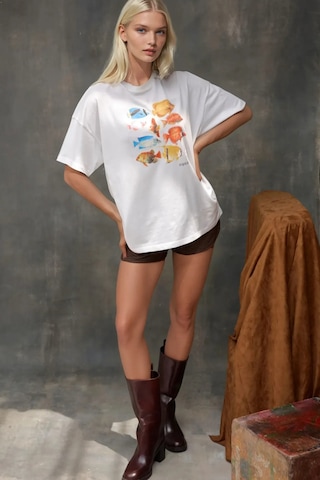 Hiccup Kadın %100 Pamuk Bisiklet Yaka Oversize Beyaz Baskılı T-shirt