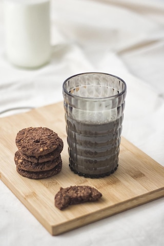 Allegra Füme Akrilik Bardak 400 Ml Modern Su Ve Meşrubat Bardağı Kırılmaya Dayanıklı Cam Değildir Tekli - 9075690869146