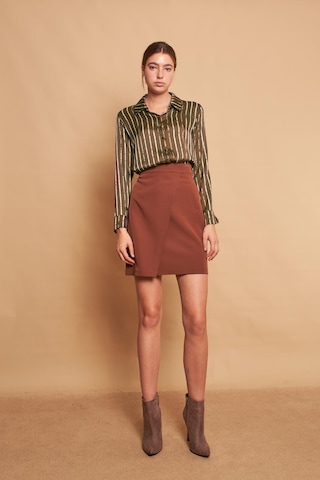 Desenli Yakalı Uzun Kol Likrasız Şık Kumaş Gömlek-Haki Çizgi Haki Çzg.