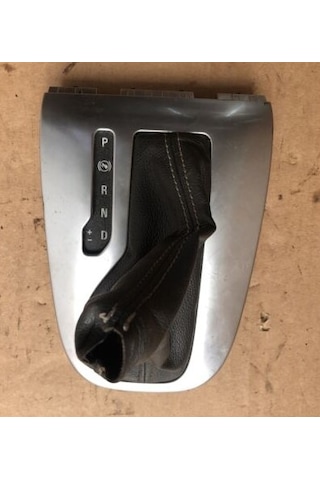 112102637 Opel Astra Otomatik Vites Korugu