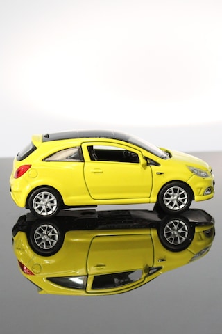 Toyaş Opel Corsa Opc Sarı Çek Bırak Metal Model Oyuncak Araba 11 Cm