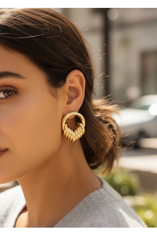 Pirinç Gold Renk Halka Sarmal Model Vintage Kadın Küpe