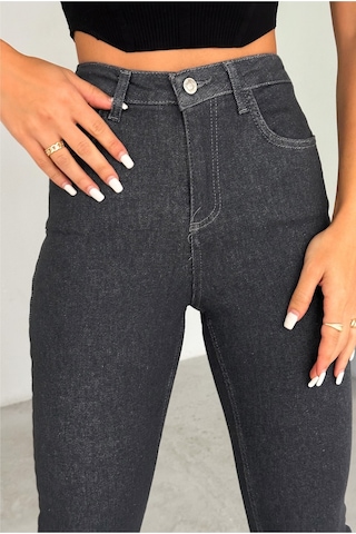 Femelle Gri Yüksek Bel Paçası Kesik İçi Şardonlu Slim Fit Mom Jean