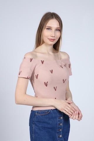 Neslice Kadın Madonna Yaka T-Shirt