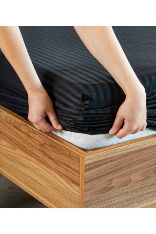 Pamuklu Çizgili Saten Tek Kişilik Lastikli Çarşaf Seti 100 X 200