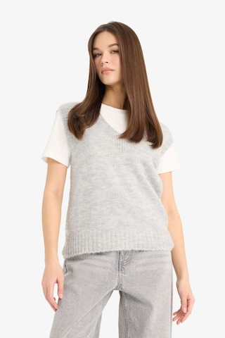 DeFacto Regular Fit V Yaka Basic Düz Triko Süveter F4635AX25SMGR211 Gri
