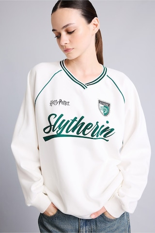 Defacto Harry Potter Baskılı Reglan Kollu Oversize V Yaka Kalın Sweatshirt I3022ax26auwt32 Beyaz-wt32