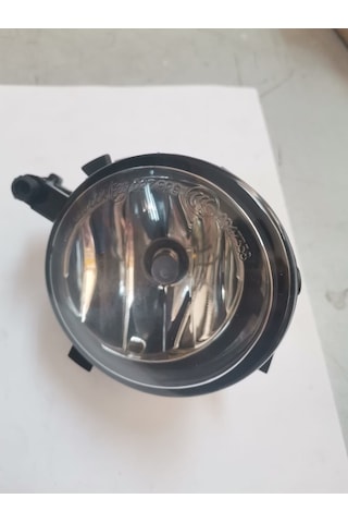 Seat Leon 2009-2012 Sağ Sis Farı Ampüllü 6J0941702 Seat Leon 2009-2012 Sağ Sis Farı Ampüllü 6J0941702