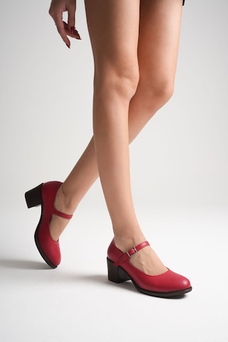 Analin Shoes Kadın Hakiki Deri Bantlı Topuklu Ayakkabı Kırmızı