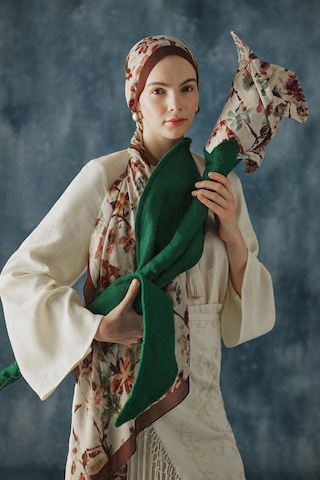 Defacto Fresh Scarfs X Defacto Autumn Garden Viskon Şal I1747ax26smbn66 Kahve-bn66