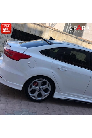 Ford Focus 2011-2018 Yıl Aralığı Uyumlu Arka Cam Spoyler