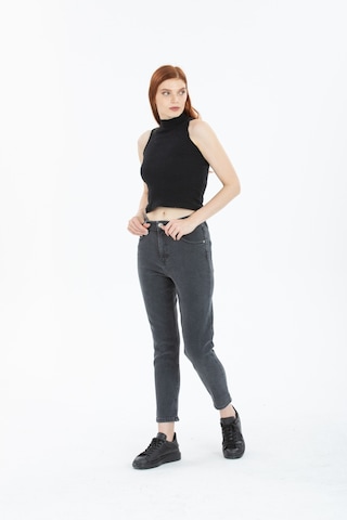 Kadın Antrasit Yüksek Bel Yumuşak Dokunuşlu Rahat Kesim Mom Jeans Kot Pantolon Antrasit