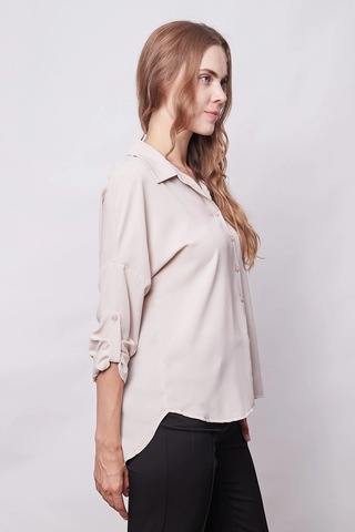 Likrasız Şık Kumaş Yakalı Sırt Dekolteli Uzun Kol Apoletli Gömlek-bej Bej