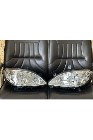 Mercedes Vito 639 Far Sağ