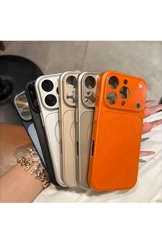 Apple İphone 15 Pro Uyumlu Magsafe Kılıf 17 Pro Max Kamera Görünümlü Lens Korumalı Kapak Altın