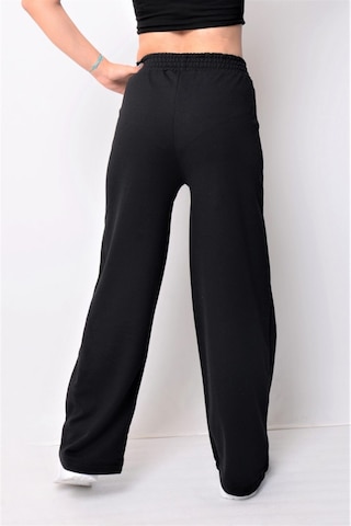 Kadın Siyah Baskılı Bol Paça Eşofman Altı Siyah