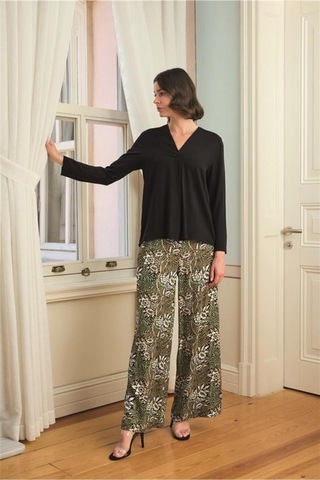 Lisinya Çiçek Yaprak Ve Etnik Desenli Uzun Kollu Pijama Takımı Siyah