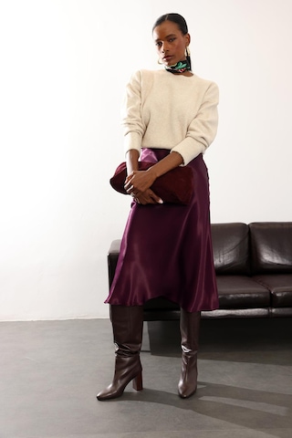 Mürdüm Saten Volanlı Etek 17000 Mürdüm