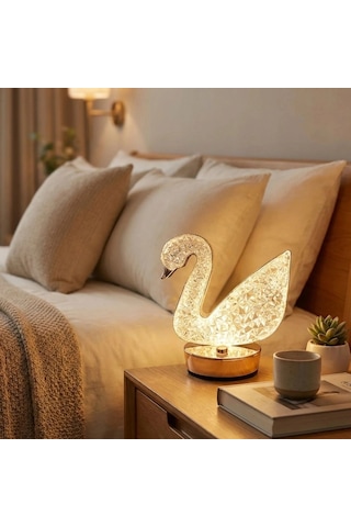 Buffer Kuğu Model Kristal Led Masa Lambası Dokunmatik, 3 Renk Işık Modlu, Şarjlı Mini Dekoratif G Çok Renkli