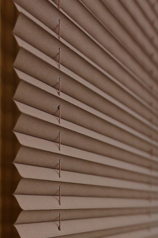 Plise Dekor Kahve Plise Perde - Cam Balkon Perdesi Vidalı Sistem