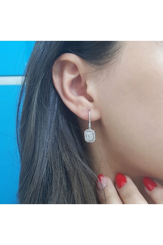 Lova 1,31 Karat Baget ve Dört Köşe Pırlanta Küpe - 3030049