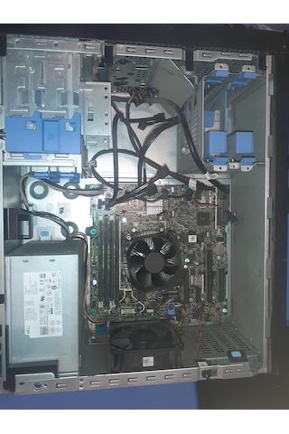 Dell Poweredge T130 Sunucu - Xeon E3-1220 V5 - 32 GB