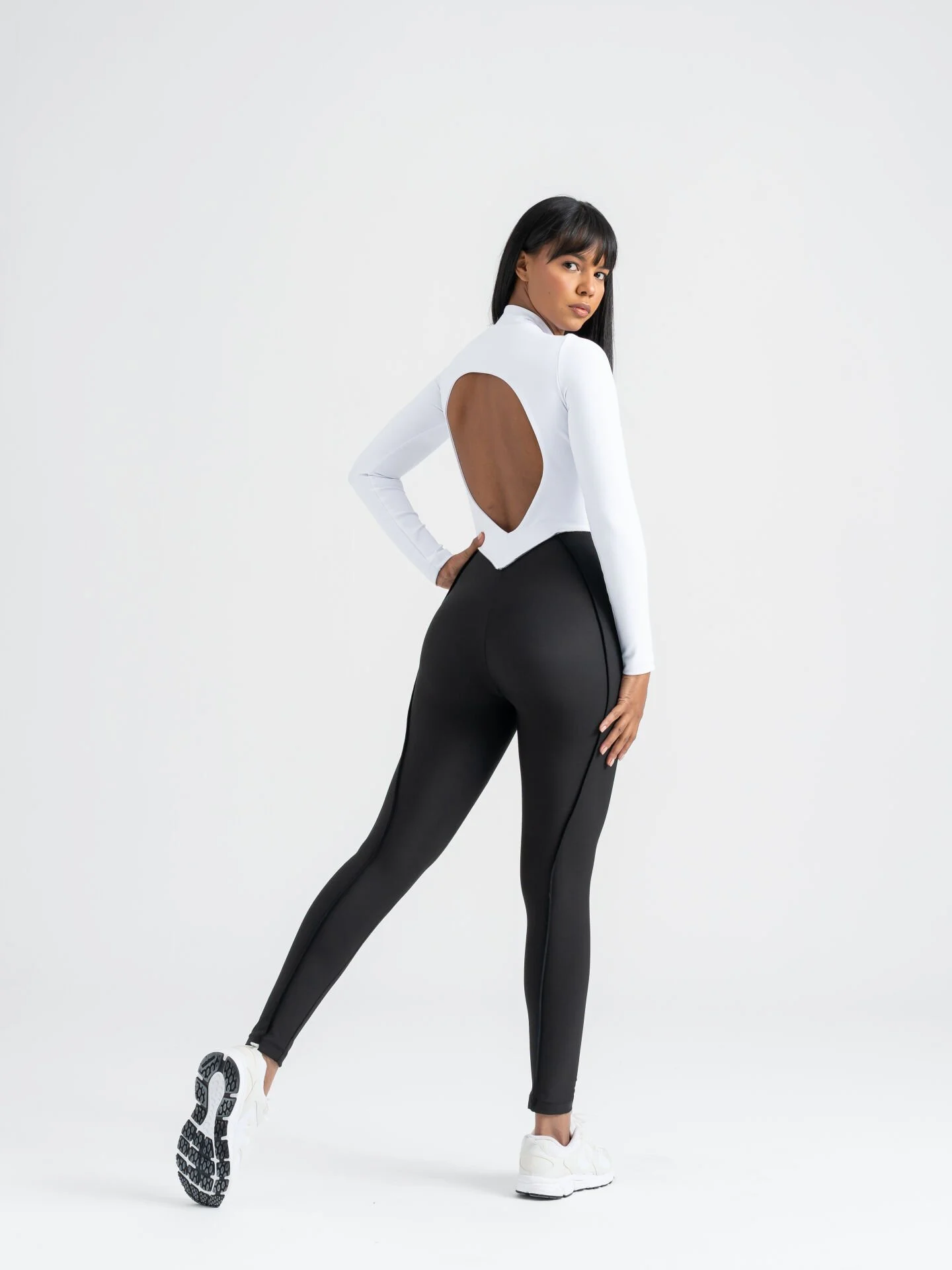 Dikişle Modellenmiş Spor Tayt Tulum Siyah - Beyaz