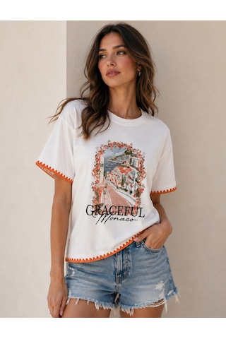 Turuncu Nakış Detaylı Oversize T-shirt Beyaz