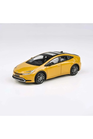 1:64 2023 Toyota Prius Maximum Yellow